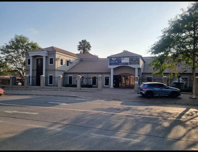780M² BUSINESS FOR SALE IN BO-DORP